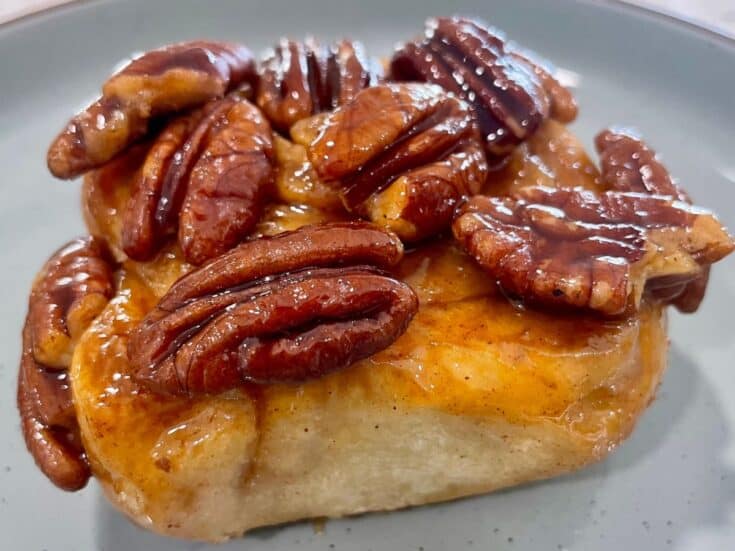 Sourdough Pecan Rolls